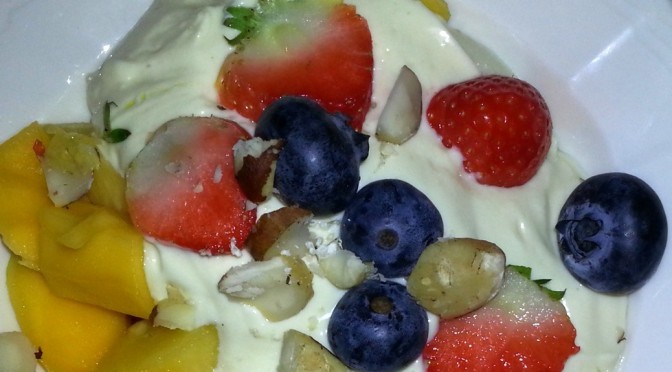 Fruit and homemade quark cottage cheese.